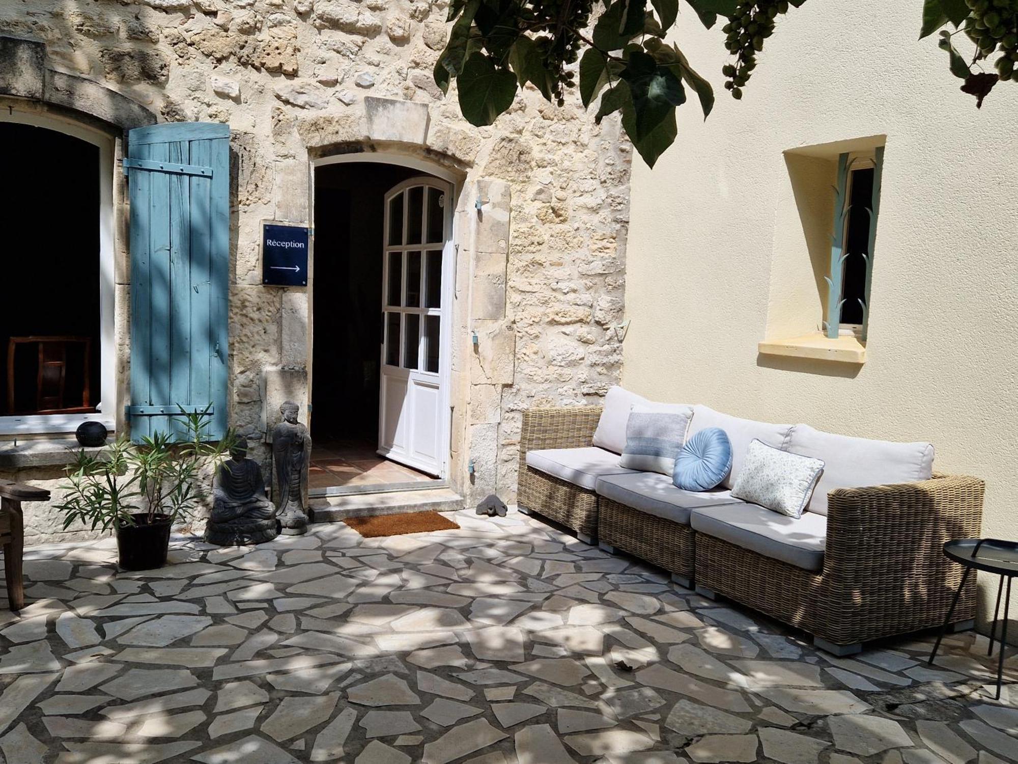 Mas Armelin Bed & Breakfast Тараскон Екстериор снимка
